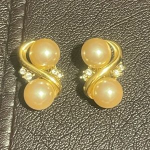 Richelieu Clíp On Earrings